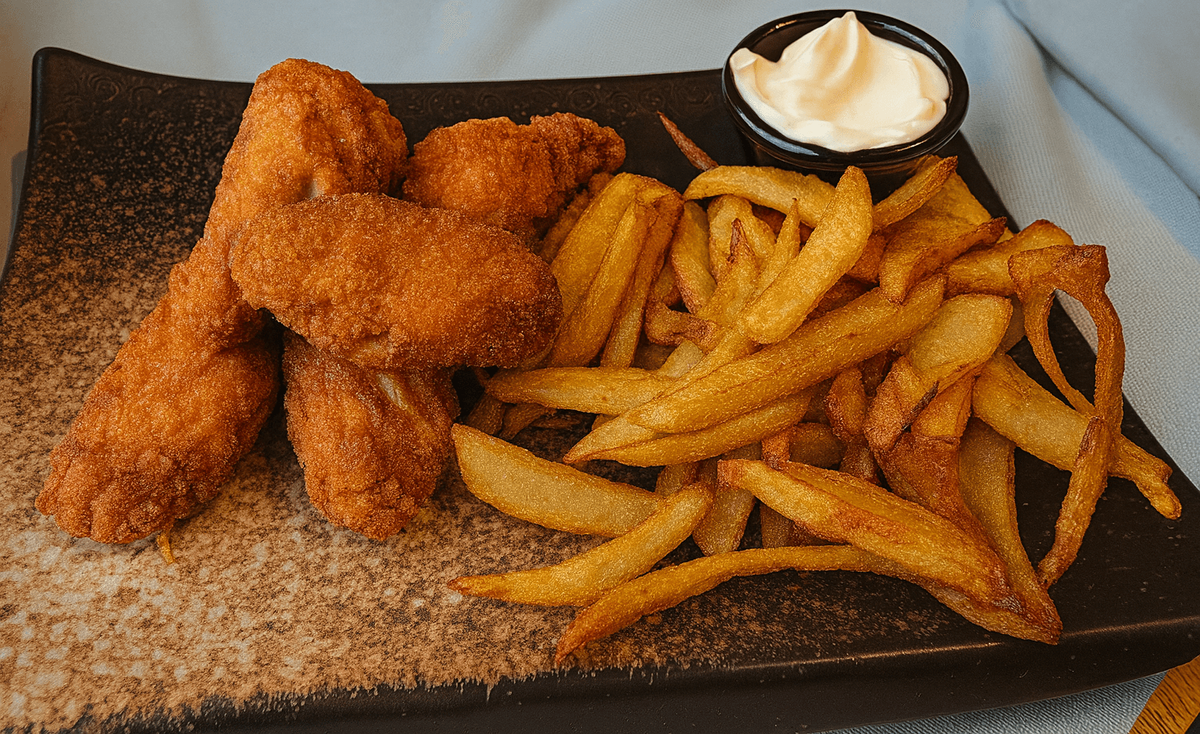 Aripioare Bunz Picant/Nepicant cu Cartofi Pai